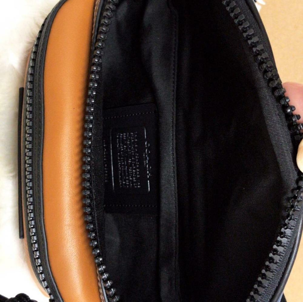 COACH Terrain Belt Bag In Colorblock - Picture 4 of 7